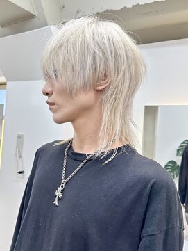 セルン(cerne) ハイトーンレイヤーカットウルフカットメンズショートセット襟足