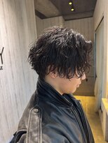 アクシー ヘアーアンドメイク(AXY HAIR&MAKE)&nbsp;波巻きパーマ/ハイライト/束感マッシュ/ブロンド/新宿