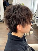 波巻きスパイラルパーマシャドウパーマメンズ刈り上げ緩め30代