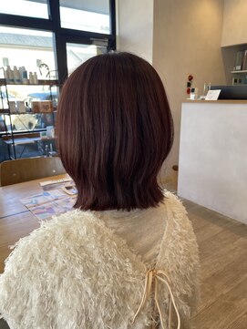 ナイアバイアヌエヌエ(naia by anuenue) ボブレイヤー×ボルドーカラー