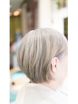 ネス(NESS)&nbsp;【脱白髪染】グレイヘア（白髪）のファッションカラー65