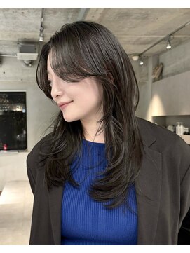 フィルムス 横浜(FILMS+) くびれレイヤー/オリーブベージュ/顔周り/シースルー/横浜+