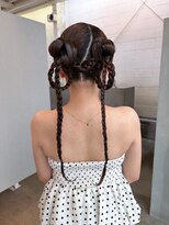 カシェ ホリエ(CACHE HORIE)&nbsp;タイトツインの大人ヘアアレンジ / 三保