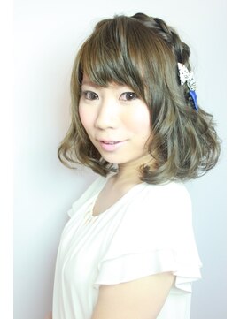 クレールプロデュースドバイロビン(Clair PRODUCED BY ROBIN) 編み込みアレンジ