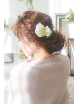 ヘアメイクサロンシャルメ(Hair Make Salon CHARMER) 結婚式☆二次会★ねじふわシニヨンヘアセット