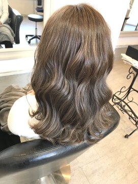 カネコ KANEKO美容室 田中店 【ナチュラル3Dカラー】