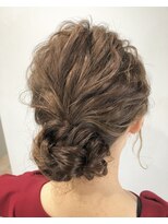 スリースター(THREE STAR)&nbsp;【THREE STAR】ふわふわシニヨンヘアセット