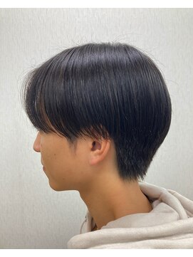 ルート(root) ナチュラルセンター分けマッシュ