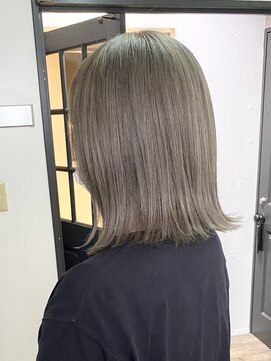 リルア 博多(LIRUA) ミントベージュミディ