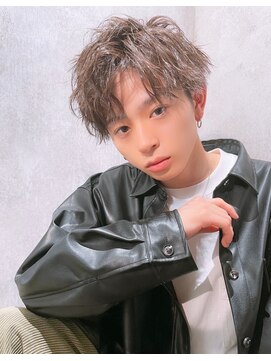 ハーバーズ バイ エムスラッシュ 鎌倉由比ヶ浜(Harbors by M.SLASH) HARBORS鎌倉/ショートウルフ/ツイストパーマ/ニュアンスマッシュ