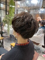 ネウィ グランデ 横浜(newi grande) センターパート/ツイストスパイラル/メンズカット/無造作