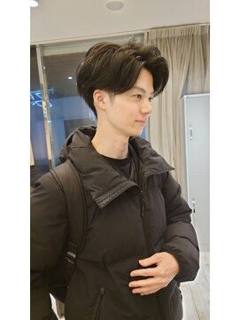 ブロッサム ひばりヶ丘(Blossom) 毛流れハンサムショートセンターパートメンズ黒髪爽やか