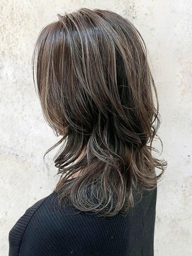 イチゴイチ(151e) 【151e_戸塚】*シャドールーツ+ハイライトグレージュ*