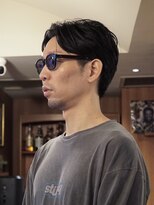 ダウバーバーショップ 表参道(DAU BARBER SHOP) パートスタイル　センターパート　メンズ