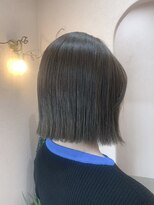 トリコ 柏(tricot) 前下がりボブ