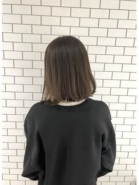 ノエル(noele) オリーブベージュ×美髪ミディアム