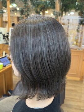 ハツ 橋本(HATSU) オリーブベージュ◎ハイコントラストカラー【佐藤こうや】