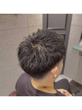 フレッシュネスバーバーショップ(FRESHNESS BARBER shop) ツーブロック(ショート)