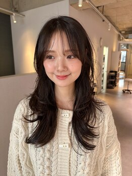 アム(amu)の写真/【丸の内/伏見】トレンドのレイヤーカット、前髪カット、顔周りカットを丁寧にカウンセリングしてカット◎