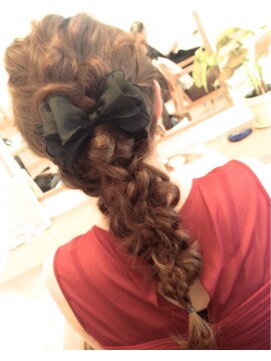 ロマリア(Lomalia) 【Lomalia表参道/原宿】泉脇崇アレンジスタイル5