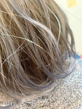 セルフィッシュヘアー(Selfish hair) シルバーグラデーション