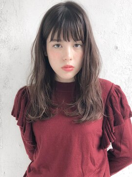 ルティア(Lutia) 大人可愛いゆるふわセミディ