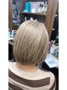 ラフ 難波店(LAFF) #黒髪#ボブルフ#ネビージュ#小顔#ワンレン