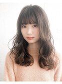 ウェーブ巻き ベージュカラー