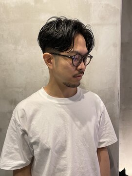 フランクスバーバーザスタンド(Frank’s barber the stand) ナチュラルセンターパートパーマE