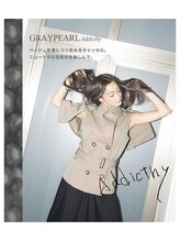 6.「ミルクティーのような柔らかい色味のベージュ」髪の艶感と肌馴染みが良く、メイクとの相性◎