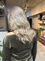 サニー 渋谷(SUNNY)&nbsp;アプリコットオレンジ、ホワイトブロンド、ロングレイヤー