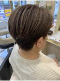 ハイライトカラー30代40代50代丸みショートくびれショートボブ