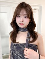 レア 表参道(L'ea)&nbsp;大人ガーリー ダークアッシュ似合わせカットミディアムレイヤー