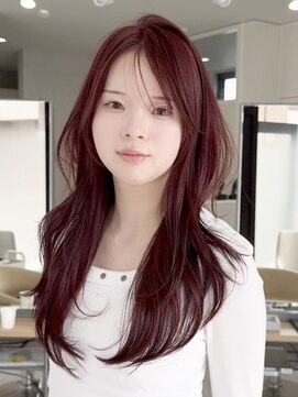 ネア(nea) レイヤーカット×くびれ巻き
