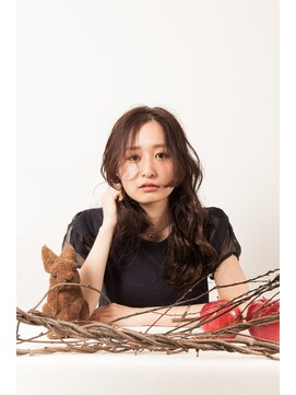エルマノ 仙川(L mano) 大人のためのロングウェーブスタイル《京王線　仙川　Lmano》