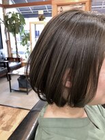 スリー(THREE)&nbsp;重軽な大人ボブ×ダークアッシュカラー