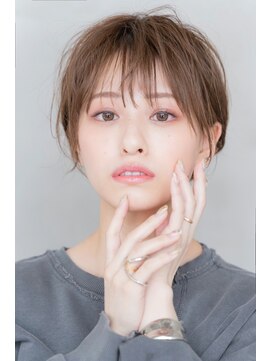 エース (ACE) ACE 横浜　透け感ショート×くすみベージュ