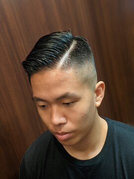 ヒロギンザ 新橋日比谷口店(HIRO GINZA) スキンフェード7:3パートスタイル