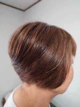 美容室 セサミ ショートグラデーション