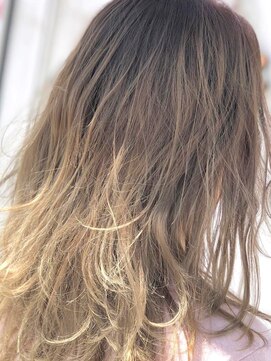 ノワール NOIR ニュアンスカラー/ロングレイヤー/バレイヤージュ