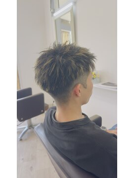 ウォルト(Walt) ツーブロック刈り上げ