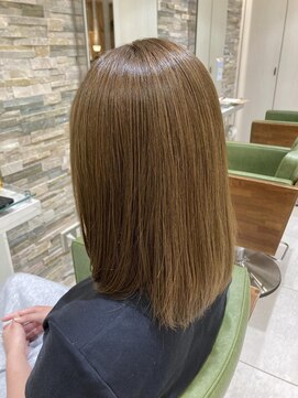 コム(com by neolive) ベージュナチュラルカラー