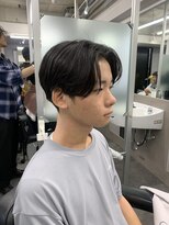 クロムトウキョウ ザ バーバー ネオン 新宿店(CHROM TOKYO the Barber ne/on) 毛流れセンターパート