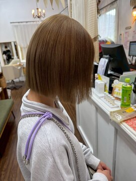 ユイマァル 倉敷店(YUIMARL) 20代30代40代ミディアムボブベージュブリーチダブルカラー