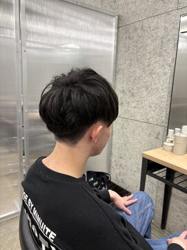 ウィールールピヴォクロス(WE RULE pivot cross) メンズ/ショート/刈り上げ/前髪なし/無造作