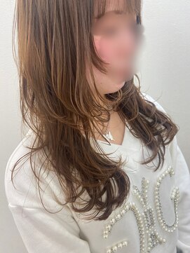アールモンドヘア新世界 ハッシュカット