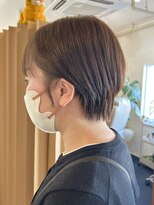 ディッセンバー 伊勢崎(December)&nbsp;切りっぱなしボブ/ミニボブ/似合わせカット/ヘーゼルベージュ