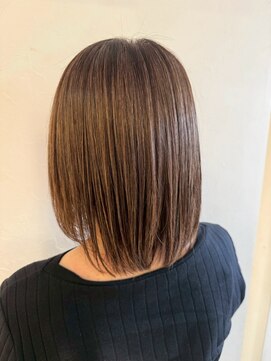 エヌアンドエー 春日部東口店(hair shop N&A) 切りっぱなしボブ×ナチュラルベージュ