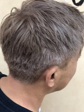 ヘアーメイク ウープス(hair make Oops!) グレイヘア