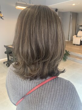 ヘアーアンドビューティーザ エフ(Hair Beauty the F) ハイライト_くびれボブ_ミルクティーベージュ_66